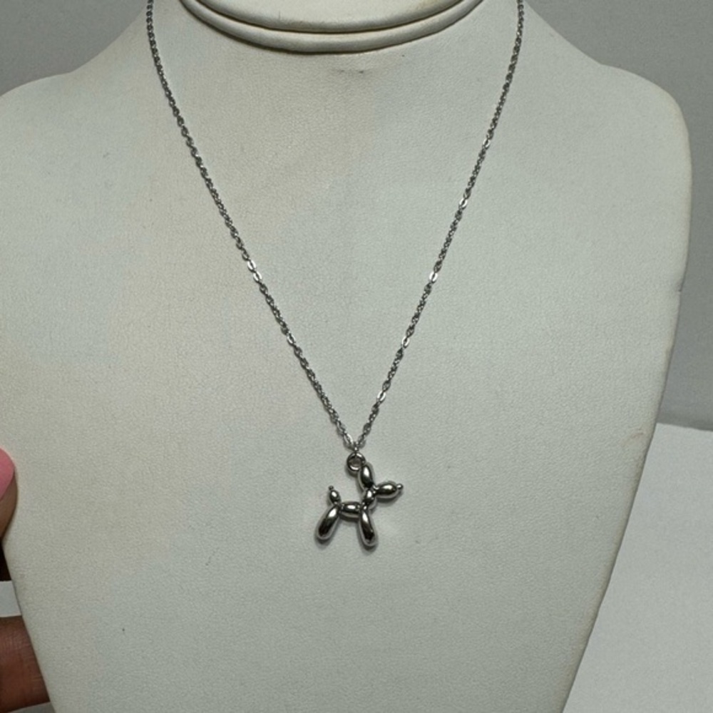 MOM OF A DOG HANDMADE FAMILY NECKLACE